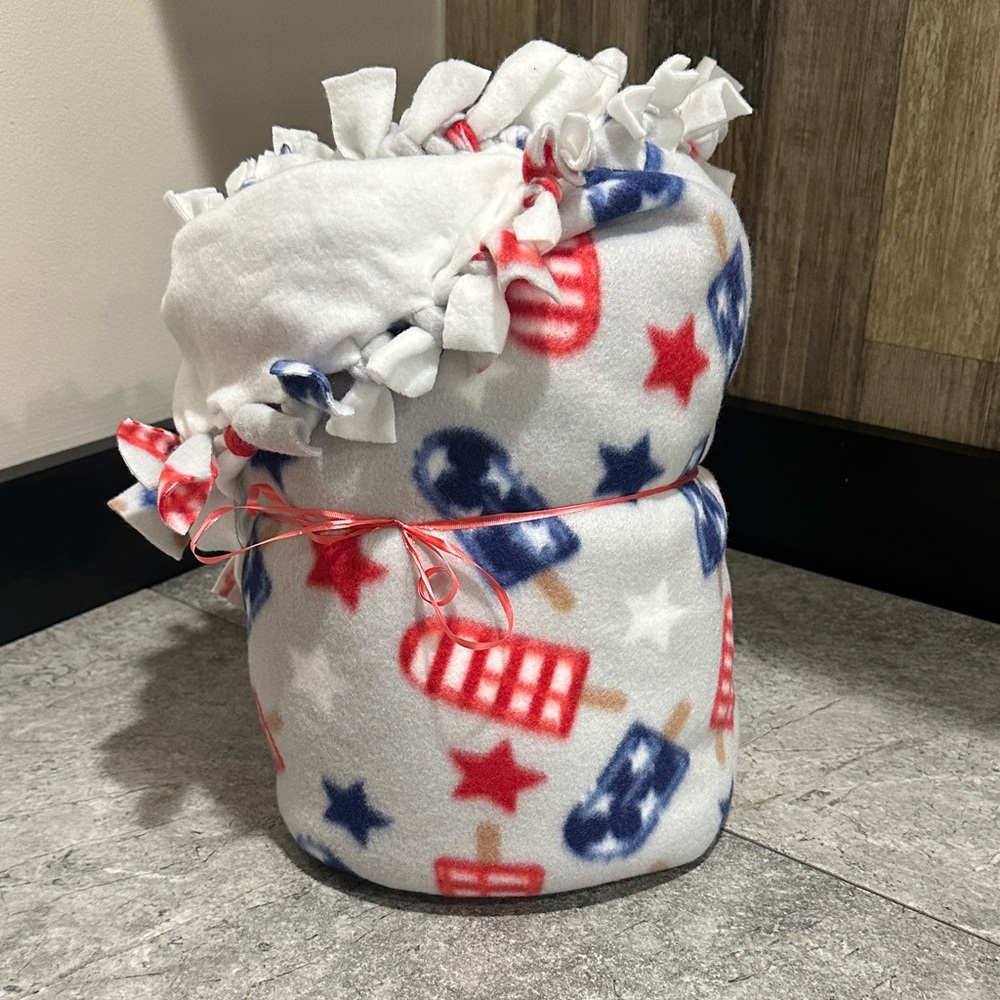 Stars and Popsicles Fleece Throw Blanket